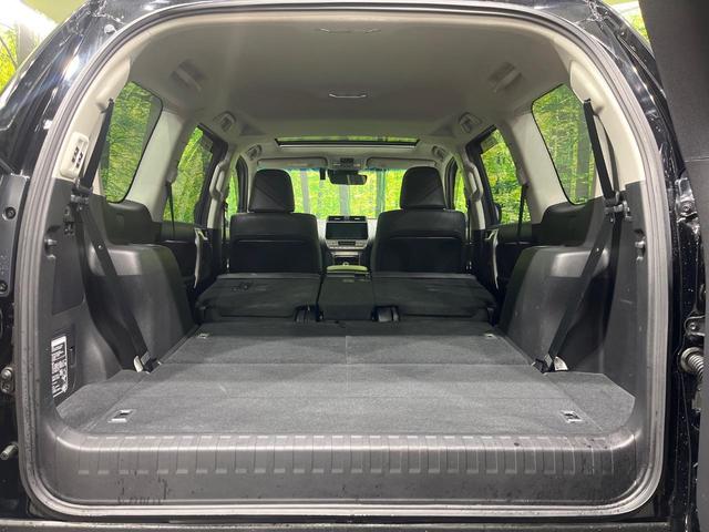 ランドクルーザープラド ＴＸ　Ｌパッケージ　後期　ディーゼル　ムーンルーフ　７人乗　純正９型ナビ　バックカメラ　ＲＡＹＳアルミ　ＢＦグッドリッチタイヤ　ルーフレール　黒革シート　ベンチレーション　シートヒーター　パワーシート　セーフティセンス（11枚目）