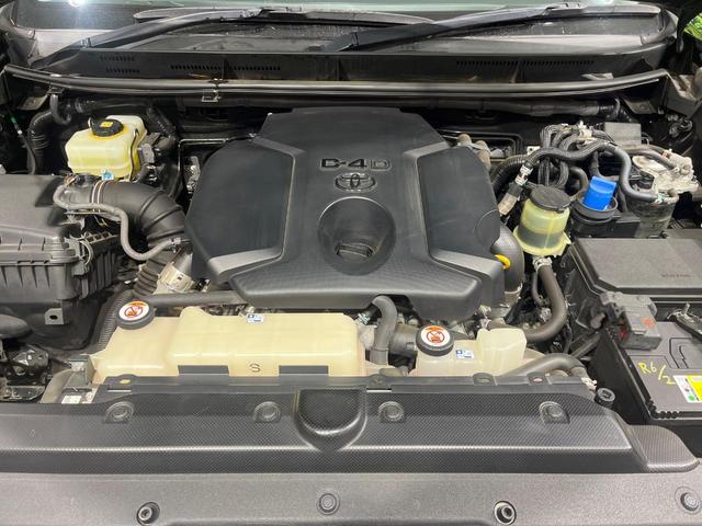 ランドクルーザープラド ＴＸ　Ｌパッケージ　後期　ディーゼル　ムーンルーフ　７人乗　純正９型ナビ　バックカメラ　ＲＡＹＳアルミ　ＢＦグッドリッチタイヤ　ルーフレール　黒革シート　ベンチレーション　シートヒーター　パワーシート　セーフティセンス（18枚目）