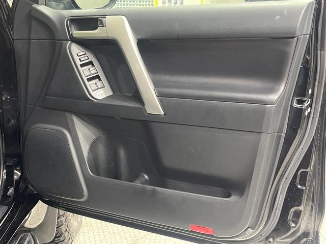 ランドクルーザープラド ＴＸ　Ｌパッケージ　後期　ディーゼル　ムーンルーフ　７人乗　純正９型ナビ　バックカメラ　ＲＡＹＳアルミ　ＢＦグッドリッチタイヤ　ルーフレール　黒革シート　ベンチレーション　シートヒーター　パワーシート　セーフティセンス（44枚目）