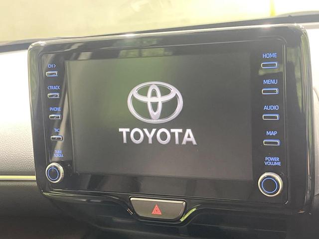 ヤリスクロス ハイブリッドＺ　純正８型ディスプレイオーディオ　バックカメラ　パワーバックドア　セーフティセンス　レーダークルーズ　ドラレコ　ＥＴＣ　スマートキー　ＬＥＤヘッドライト　オートライト　パワーシート　禁煙車（4枚目）