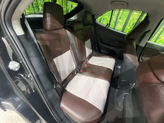 ヤリスクロス ハイブリッドＺ　純正８型ディスプレイオーディオ　バックカメラ　パワーバックドア　セーフティセンス　レーダークルーズ　ドラレコ　ＥＴＣ　スマートキー　ＬＥＤヘッドライト　オートライト　パワーシート　禁煙車（9枚目）