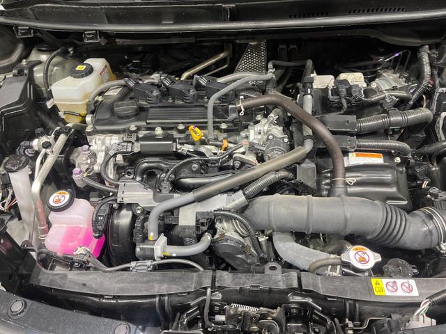 ヤリスクロス ハイブリッドＺ　純正８型ディスプレイオーディオ　バックカメラ　パワーバックドア　セーフティセンス　レーダークルーズ　ドラレコ　ＥＴＣ　スマートキー　ＬＥＤヘッドライト　オートライト　パワーシート　禁煙車（18枚目）