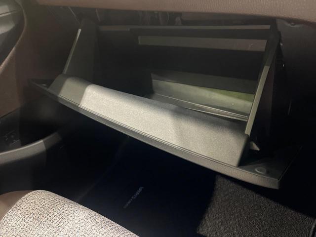 ヤリスクロス ハイブリッドＺ　純正８型ディスプレイオーディオ　バックカメラ　パワーバックドア　セーフティセンス　レーダークルーズ　ドラレコ　ＥＴＣ　スマートキー　ＬＥＤヘッドライト　オートライト　パワーシート　禁煙車（25枚目）