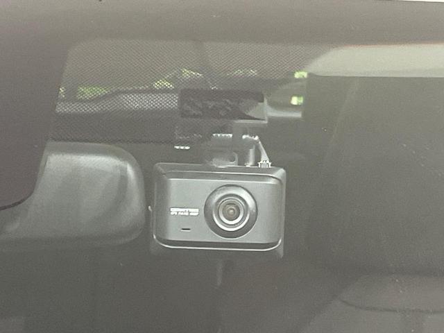 ヤリスクロス ハイブリッドＺ　純正８型ディスプレイオーディオ　バックカメラ　パワーバックドア　セーフティセンス　レーダークルーズ　ドラレコ　ＥＴＣ　スマートキー　ＬＥＤヘッドライト　オートライト　パワーシート　禁煙車（26枚目）