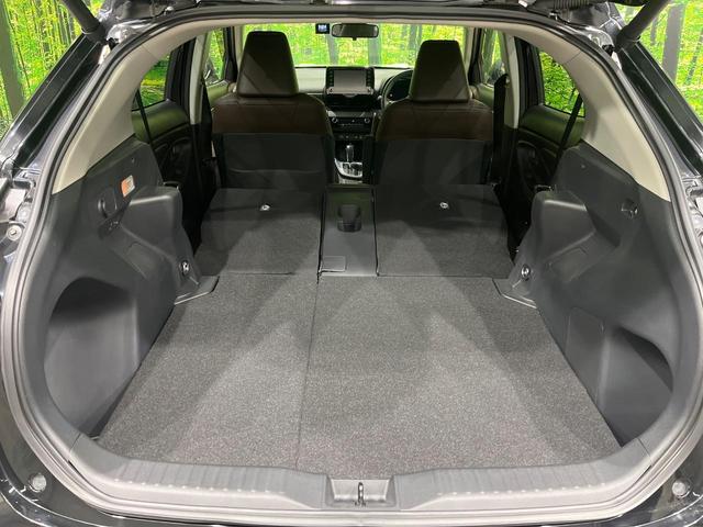 ヤリスクロス ハイブリッドＺ　純正８型ディスプレイオーディオ　バックカメラ　パワーバックドア　セーフティセンス　レーダークルーズ　ドラレコ　ＥＴＣ　スマートキー　ＬＥＤヘッドライト　オートライト　パワーシート　禁煙車（50枚目）