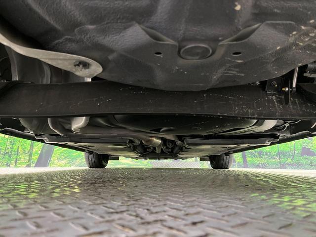 ノート Ｘ　純正９型ナビ　ＬＥＤヘッドライト　オートライト　インテリキー　エマージェンシーブレーキ　ステアリングスイッチ　オートエアコン　ハイビームアシスト　後席リクライニング機能　電動格納ミラー　禁煙車（18枚目）