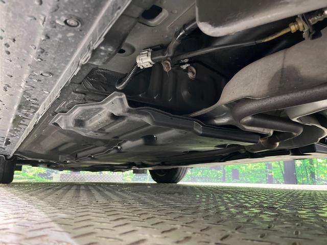 ノート Ｘ　純正９型ナビ　ＬＥＤヘッドライト　オートライト　インテリキー　エマージェンシーブレーキ　ステアリングスイッチ　オートエアコン　ハイビームアシスト　後席リクライニング機能　電動格納ミラー　禁煙車（20枚目）