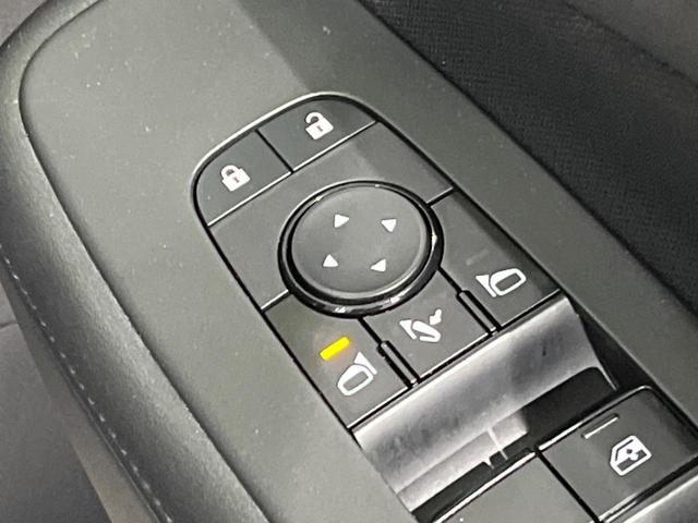 ノート Ｘ　純正９型ナビ　ＬＥＤヘッドライト　オートライト　インテリキー　エマージェンシーブレーキ　ステアリングスイッチ　オートエアコン　ハイビームアシスト　後席リクライニング機能　電動格納ミラー　禁煙車（44枚目）