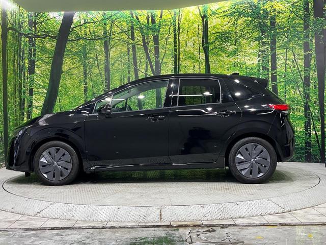 ノート Ｘ　純正９型ナビ　ＬＥＤヘッドライト　オートライト　インテリキー　エマージェンシーブレーキ　ステアリングスイッチ　オートエアコン　ハイビームアシスト　後席リクライニング機能　電動格納ミラー　禁煙車（49枚目）