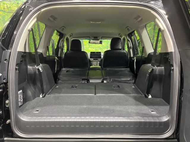 ランドクルーザープラド ＴＸ　後期　ディーゼル　７人乗　純正ナビ　バックカメラ　セーフティセンス　レーダークルーズ　ＬＥＤヘッド　オートライト　スマートキー　ＥＴＣ　革ウッドコンビステアリング　ステアリングスイッチ　オートエアコン（11枚目）