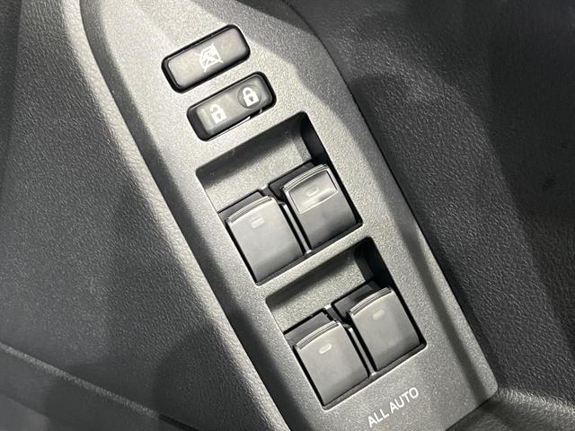 ランドクルーザープラド ＴＸ　後期　ディーゼル　７人乗　純正ナビ　バックカメラ　セーフティセンス　レーダークルーズ　ＬＥＤヘッド　オートライト　スマートキー　ＥＴＣ　革ウッドコンビステアリング　ステアリングスイッチ　オートエアコン（40枚目）