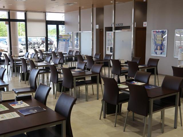 ランドクルーザープラド ＴＸ　後期　ディーゼル　７人乗　純正ナビ　バックカメラ　セーフティセンス　レーダークルーズ　ＬＥＤヘッド　オートライト　スマートキー　ＥＴＣ　革ウッドコンビステアリング　ステアリングスイッチ　オートエアコン（74枚目）