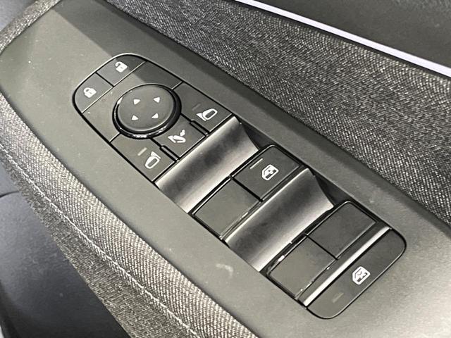 オーラ G レザーエディション 純正9型コネクトナビ 全周囲カメラ BOSE プロパイロット エマージェンシーブレーキ ブラインドスポットモニター 黒革シート ワイヤレス充電 LEDヘッド オートライト デジタルインナーミラー(40枚目)