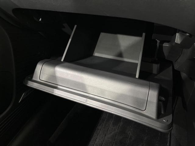 オーラ G レザーエディション 純正9型コネクトナビ 全周囲カメラ BOSE プロパイロット エマージェンシーブレーキ ブラインドスポットモニター 黒革シート ワイヤレス充電 LEDヘッド オートライト デジタルインナーミラー(49枚目)