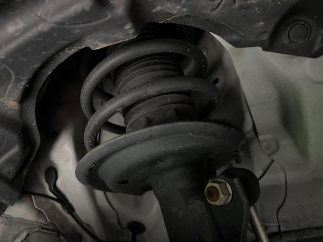 アクア S 後期 SDナビ フルセグ バックカメラ セーフティセンス スマートキー オートライト オートエアコン ETC カラーマルチインフォメーションディスプレイ ステアリングスイッチ シートリフタ-(20枚目)