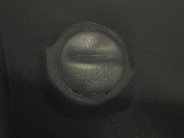 アクア S 後期 SDナビ フルセグ バックカメラ セーフティセンス スマートキー オートライト オートエアコン ETC カラーマルチインフォメーションディスプレイ ステアリングスイッチ シートリフタ-(28枚目)