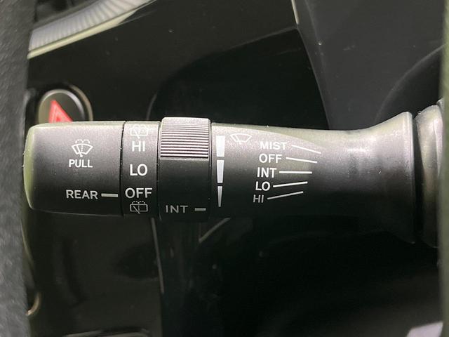 アクア S 後期 SDナビ フルセグ バックカメラ セーフティセンス スマートキー オートライト オートエアコン ETC カラーマルチインフォメーションディスプレイ ステアリングスイッチ シートリフタ-(32枚目)