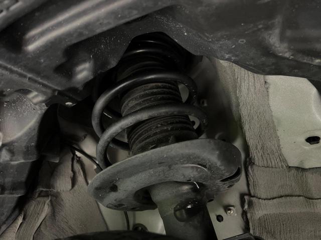 ヤリスクロス ハイブリッドG 純正8型ディスプレイオーディオ 全周囲カメラ ブラインドスポットモニター セーフティセンス レーダークルーズ クリアランスソナー スマートキー ドラレコ ETC オートエアコン 革巻ステアリング(20枚目)