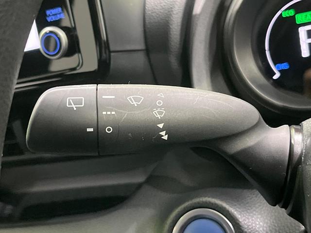 ヤリス ハイブリッドG 純正8型ディスプレイオーディオ 全周囲カメラ LEDヘッドライト オートライト セーフティセンス レーダークルーズ レーントレーシングアシスト クリアランスソナー スマートキー ステアリングスイッチ(30枚目)