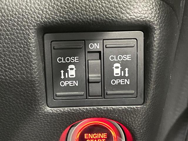 N-BOXカスタム G・Lターボホンダセンシング 純正ナビ バックカメラ 両側電動スライド ホンダセンシング アダプティブクルーズ LEDヘッド オートライト スマートキー ドラレコ ETC プラズマクラスター付オートエアコン 革巻きステアリング(3枚目)