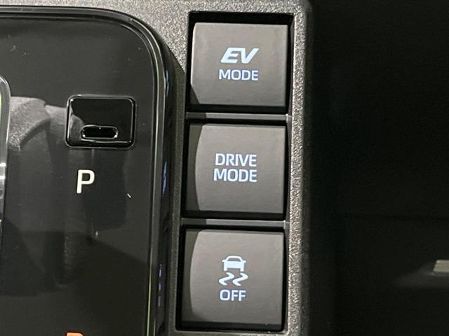 シエンタ ハイブリッドX 登録済未使用車 7人乗 セーフティセンス レーダークルーズ レーントレーシングアシスト パーキングサポートブレーキ 電動ドア LEDヘッド スマートキー オートエアコン 電動格納ミラー スマートキー(28枚目)