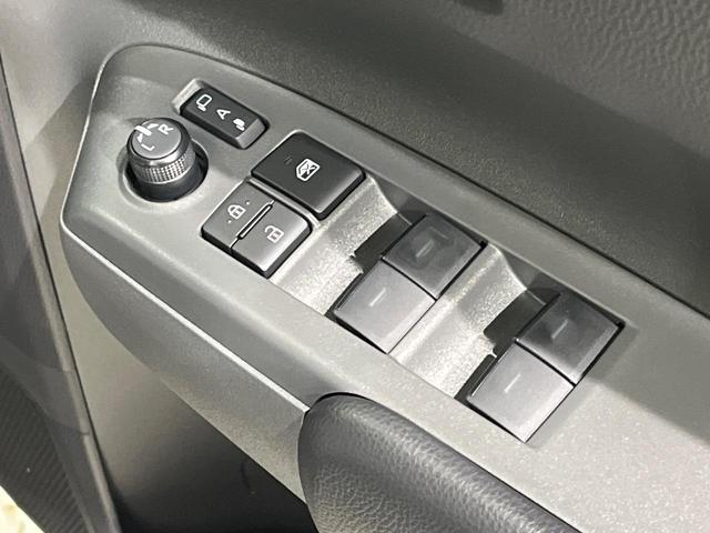 シエンタ ハイブリッドX 登録済未使用車 7人乗 セーフティセンス レーダークルーズ レーントレーシングアシスト パーキングサポートブレーキ 電動ドア LEDヘッド スマートキー オートエアコン 電動格納ミラー スマートキー(34枚目)