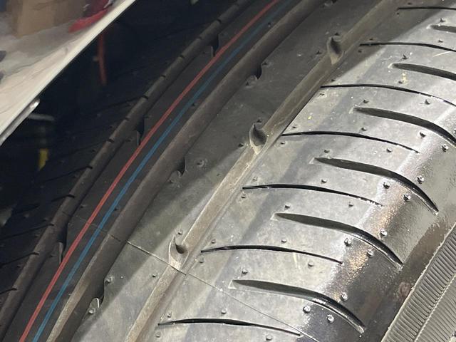 シエンタ ハイブリッドX 登録済未使用車 7人乗 セーフティセンス レーダークルーズ レーントレーシングアシスト パーキングサポートブレーキ 電動ドア LEDヘッド スマートキー オートエアコン 電動格納ミラー スマートキー(51枚目)