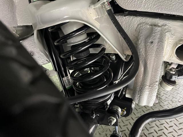 ジムニーノマド FC 登録済未使用車 4WD AT セーフティサポート アダプティブクルーズ LEDヘッド オートライト スマートキー シートヒーター アイドリングストップ オートエアコン 革巻きハンドル 電動格納ミラー(20枚目)