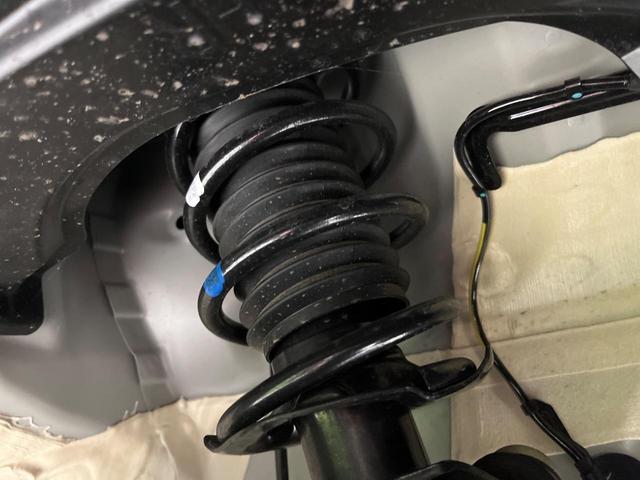 ムーヴキャンバス ストライプスＧ　届出済未使用車　スマートアシスト　コーナーセンサー　ウェルカムオープン機能付両側電動スライド　ＬＥＤヘッドライト　オートライト　シートヒーター　スマートキー　アイドリングストップ　オートエアコン（20枚目）