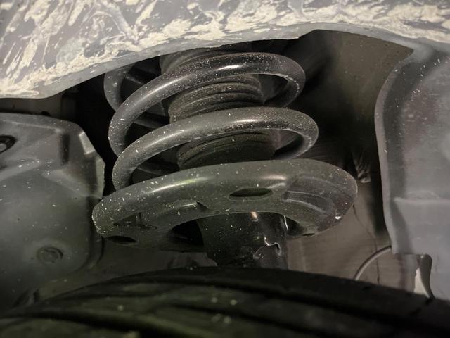 アテンザセダン ２０Ｓ　純正ナビＴＶ　バックカメラ　スマートブレーキサポート　レーダークルーズ　ブラインドスポットモニター　ＨＩＤヘッド　オートライト　ハイビームアシスト　アイドリングストップ　スマートキー　革巻きハンドル（20枚目）