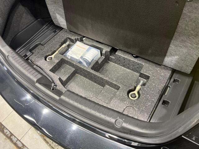 アテンザセダン ２０Ｓ　純正ナビＴＶ　バックカメラ　スマートブレーキサポート　レーダークルーズ　ブラインドスポットモニター　ＨＩＤヘッド　オートライト　ハイビームアシスト　アイドリングストップ　スマートキー　革巻きハンドル（44枚目）