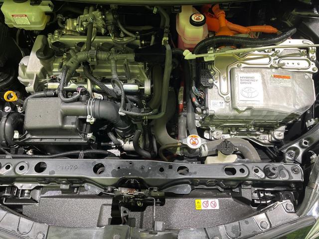 アクア Ｓスタイルブラック　後期　純正ナビ　バックカメラ　オプションＬＥＤヘッドライト　セーフティセンス　クリアランスソナー　パーキングサポートブレーキ　スマートキー　オートライト　ドラレコ　ＥＴＣ　　ステアリングスイッチ（18枚目）