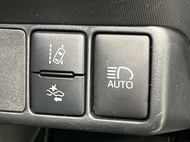 アクア Ｓスタイルブラック　後期　純正ナビ　バックカメラ　オプションＬＥＤヘッドライト　セーフティセンス　クリアランスソナー　パーキングサポートブレーキ　スマートキー　オートライト　ドラレコ　ＥＴＣ　　ステアリングスイッチ（31枚目）