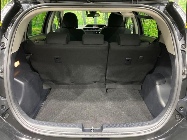 アクア Ｓスタイルブラック　後期　純正ナビ　バックカメラ　オプションＬＥＤヘッドライト　セーフティセンス　クリアランスソナー　パーキングサポートブレーキ　スマートキー　オートライト　ドラレコ　ＥＴＣ　　ステアリングスイッチ（43枚目）