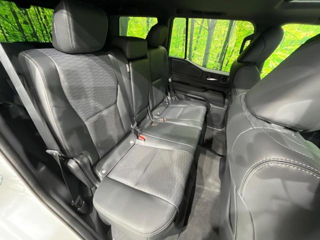 ランドクルーザー２５０ ＶＸ　ディーゼル　純正１２．３型ナビ　１２．３型カラーメーター　ＪＢＬ　全周囲カメラ　トヨタチームメイト　ムーンルーフ　パワーバックドア　黒革　ベンチレーション　シートヒーター　パワーシート　ＬＥＤヘッド（9枚目）
