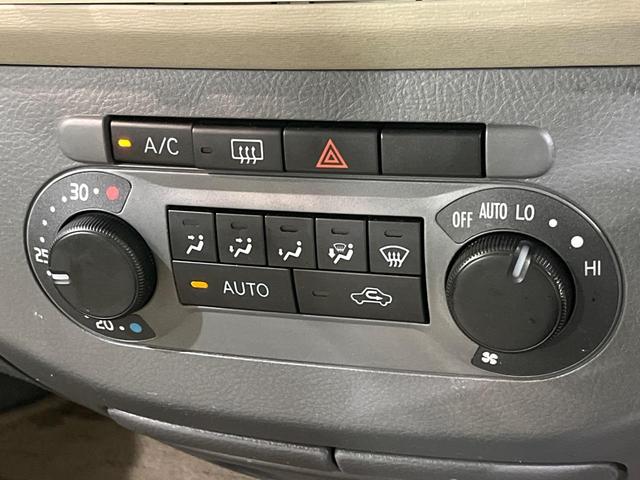 タント Ｘリミテッド　純正ＣＤオーディオ　リモコンキー　プッシュ式オートエアコン　電動格納ドアミラー　パワーウィンドゥ　フロントフォグランプ　サイドシル　リアスポイラー　プライバシーガラス　ベージュファブリックシート（4枚目）