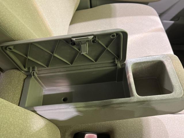 タント Ｘリミテッド　純正ＣＤオーディオ　リモコンキー　プッシュ式オートエアコン　電動格納ドアミラー　パワーウィンドゥ　フロントフォグランプ　サイドシル　リアスポイラー　プライバシーガラス　ベージュファブリックシート（6枚目）