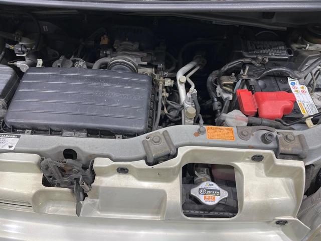 タント Ｘリミテッド　純正ＣＤオーディオ　リモコンキー　プッシュ式オートエアコン　電動格納ドアミラー　パワーウィンドゥ　フロントフォグランプ　サイドシル　リアスポイラー　プライバシーガラス　ベージュファブリックシート（18枚目）