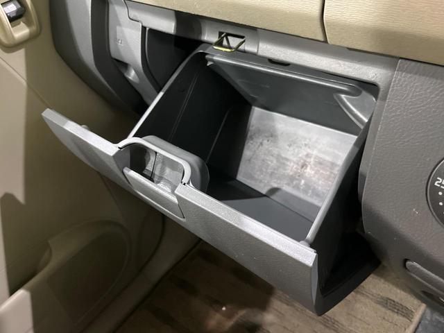 タント Ｘリミテッド　純正ＣＤオーディオ　リモコンキー　プッシュ式オートエアコン　電動格納ドアミラー　パワーウィンドゥ　フロントフォグランプ　サイドシル　リアスポイラー　プライバシーガラス　ベージュファブリックシート（26枚目）