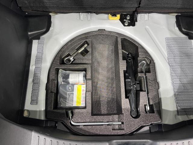 デミオ １５Ｓミストマルーン　マツダコネクトナビ　フルセグ／ＣＤ／ＤＶＤ　バックカメラ　スマートシティブレーキサポート　ブラインドスポットモニター　リアパーキングセンサー　ＬＥＤヘッドライト　オートライト　シートヒーター　ＥＴＣ（32枚目）