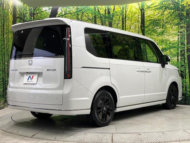ステップワゴン スパーダ　登録済未使用車　純正１１．４型ナビ　パワーバックドア　両側電動スライド　ホンダセンシング　アダプティブクルーズ　ブラインドスポットモニター　シートヒーター　ＬＥＤヘッドライト　スマートキー　禁煙車（17枚目）