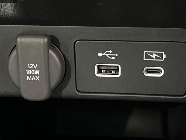 ステップワゴン スパーダ　登録済未使用車　純正１１．４型ナビ　パワーバックドア　両側電動スライド　ホンダセンシング　アダプティブクルーズ　ブラインドスポットモニター　シートヒーター　ＬＥＤヘッドライト　スマートキー　禁煙車（32枚目）