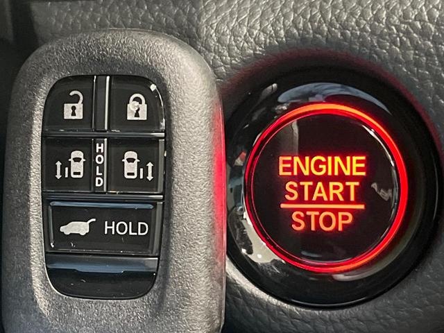 ステップワゴン スパーダ　登録済未使用車　純正１１．４型ナビ　パワーバックドア　両側電動スライド　ホンダセンシング　アダプティブクルーズ　ブラインドスポットモニター　シートヒーター　ＬＥＤヘッドライト　スマートキー　禁煙車（43枚目）