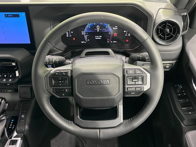 �y�����v�����X�e�A�����O�z�㎿�Ȋv���g�p���邱�ƂŁA��ɂ����������݂ƂĂ��^�]���₷���n���h���ł���