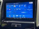 ＤＪＥ　ＳＤナビＴＶ　バックカメラ　両側電動ドア　アイドリングストップ　エネチャージ　ＨＩＤヘッド　オートライト　スマートキー　オートエアコン　革巻きステアリング　ステアリングスイッチ　電動ミラー　禁煙車（26枚目）