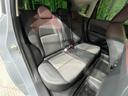 後部座席も気になるようなキズ・汚れやへたり等、大きなダメージはなく、良好な状態です。