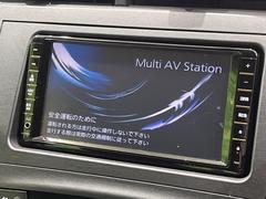 【純正ナビ】人気の純正ナビを装備。オーディオ機能も充実しており、Ｂｌｕｅｔｏｏｔｈ接続すればお持ちのスマホやＭＰ３プレイヤーの音楽を再生可能！毎日の運転がさらに楽しくなります！！ 3