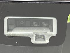 【スズキ　セーフティサポート】走行中に前方の車両等を認識し、衝突しそうな時は警報とブレーキで衝突回避と被害軽減をアシスト。より安全にドライブをお楽しみいただけます。 5