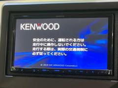 �ڥʥӥ�����������Ū�ϤޤǤ��ä�����⤷�Ƥ����Ȥ��䤹���ʥӡ��£�������������³����Ф������Υ��ޥۤ�ͣУ��ץ쥤�䡼�β��ڤ������ǽ�������α�ž������˳ڤ����ʤ�ޤ����� 4