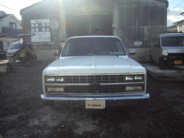 シボレーサバーバン 　タイヤ新品　ローダウン　ベビームーン　１ナンバー（3枚目）